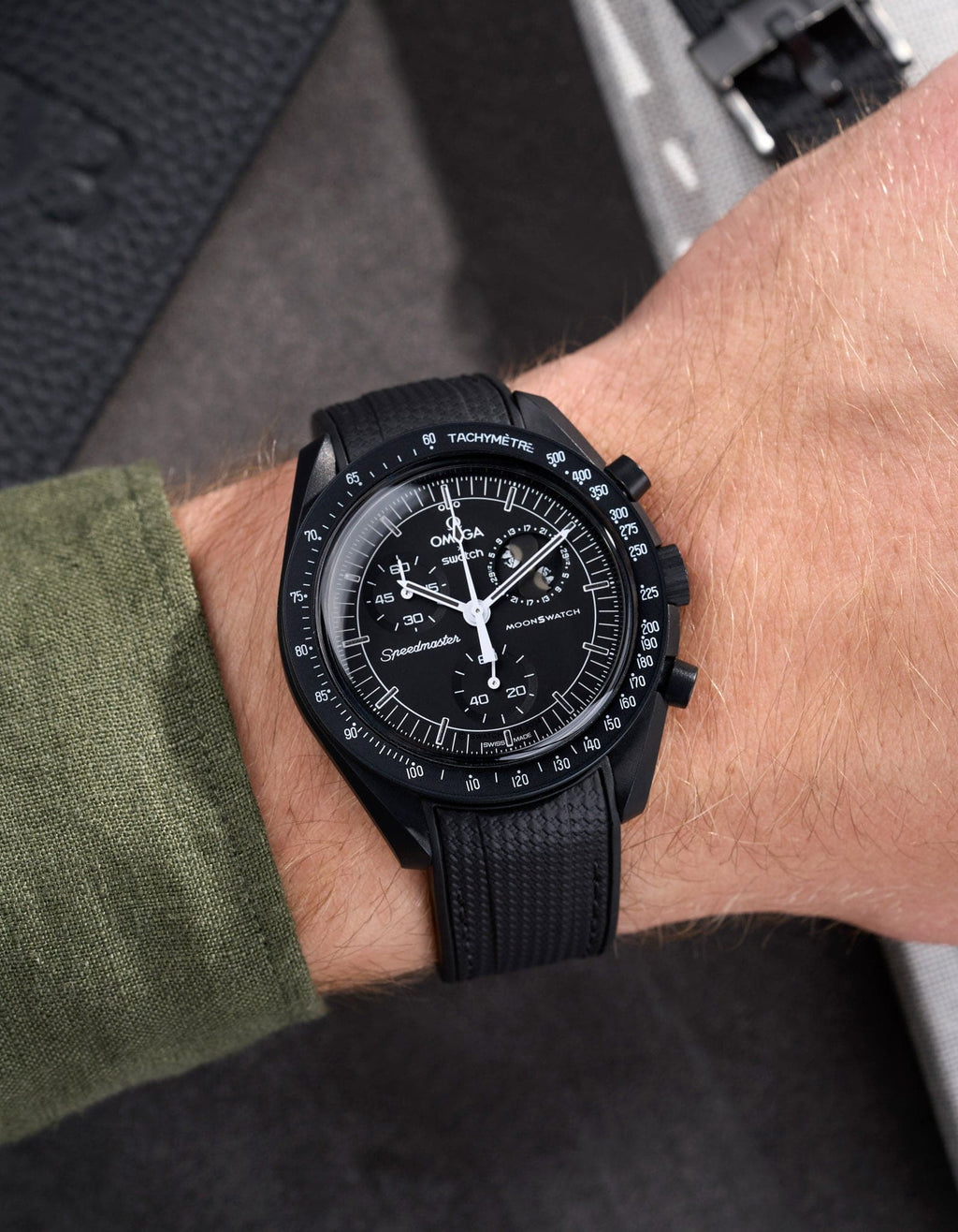 MoonSwatch Mission to The Moonphase - New Moon (Rubber Strap) - OM Luxury